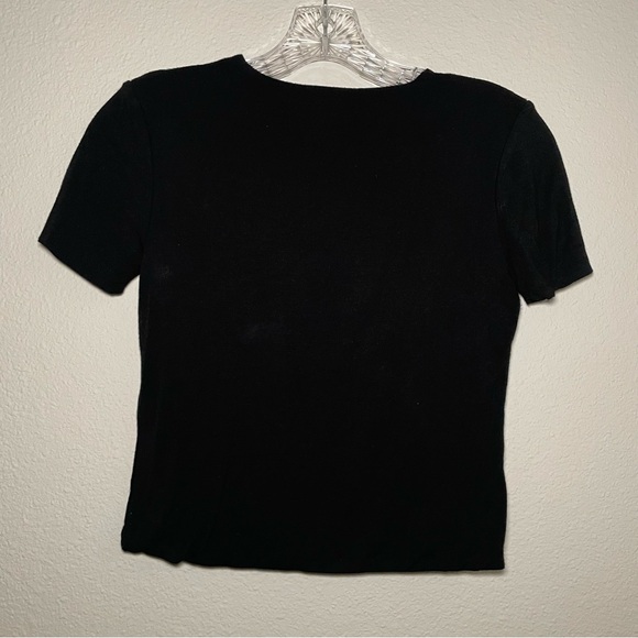 Re Ona Signature Short Sleeves T-Shirt in Black Women's Sz M Slightly Cropped - Picture 3 of 8